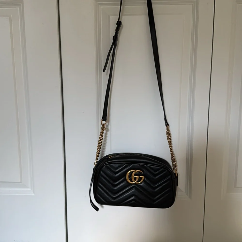 Gucci Marmont Small Camera Bag - Picture 2 of 10